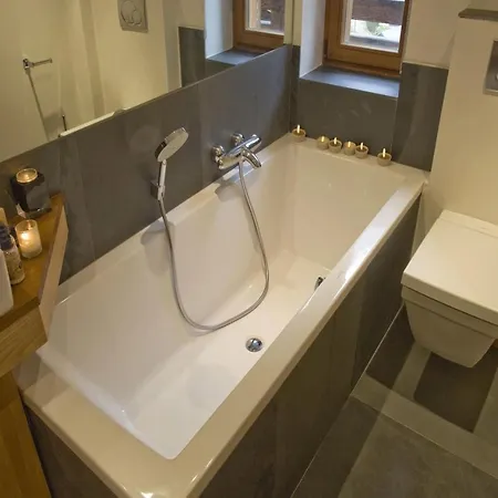 Chalet Opulence Leopoldine Chalet